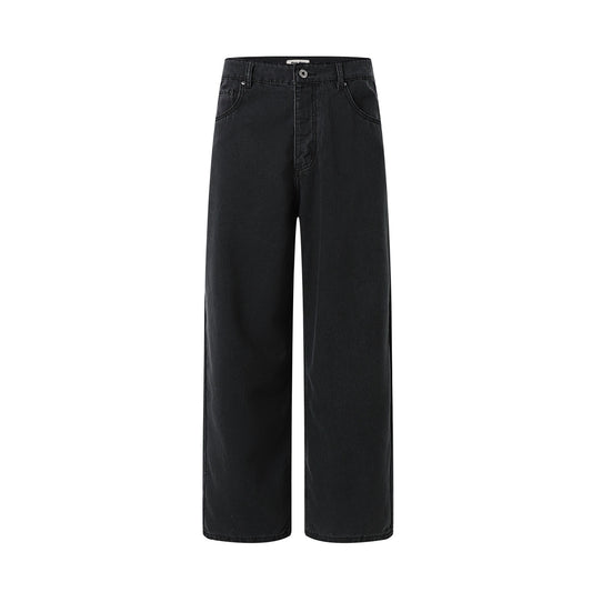 워싱 디스트레스드 데님 진 (Washed distressed denim jeans)