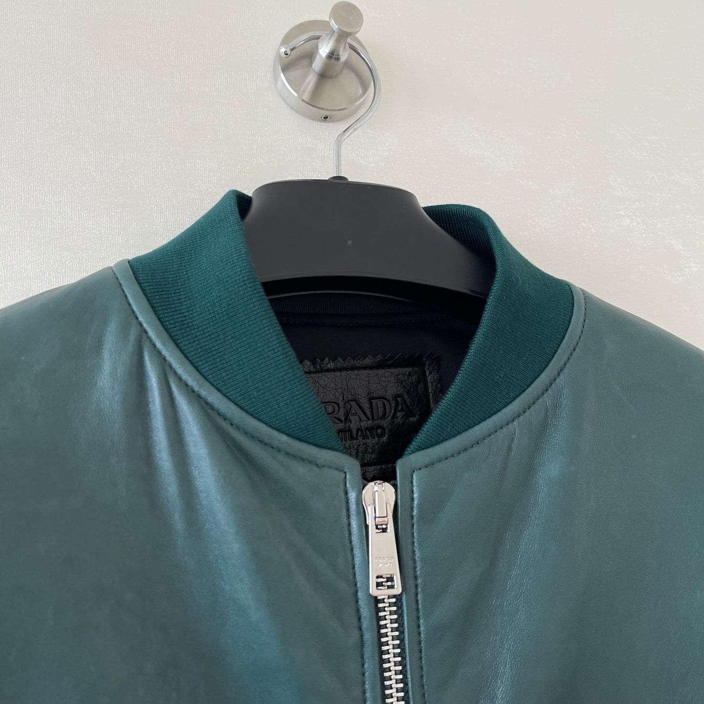 트라이앵글 가죽자켓 (triangle leather jacket)