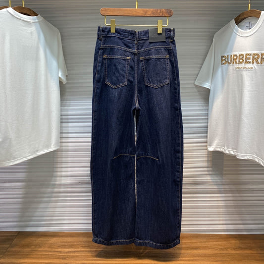 테이퍼드 청바지 (Tapered Jeans)