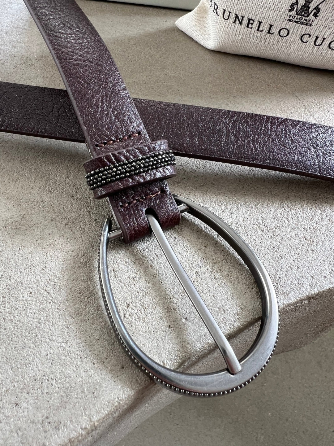 텍스처드 벨트 (textured belt)