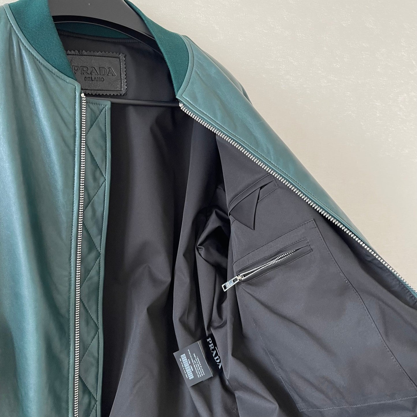 트라이앵글 가죽자켓 (triangle leather jacket)