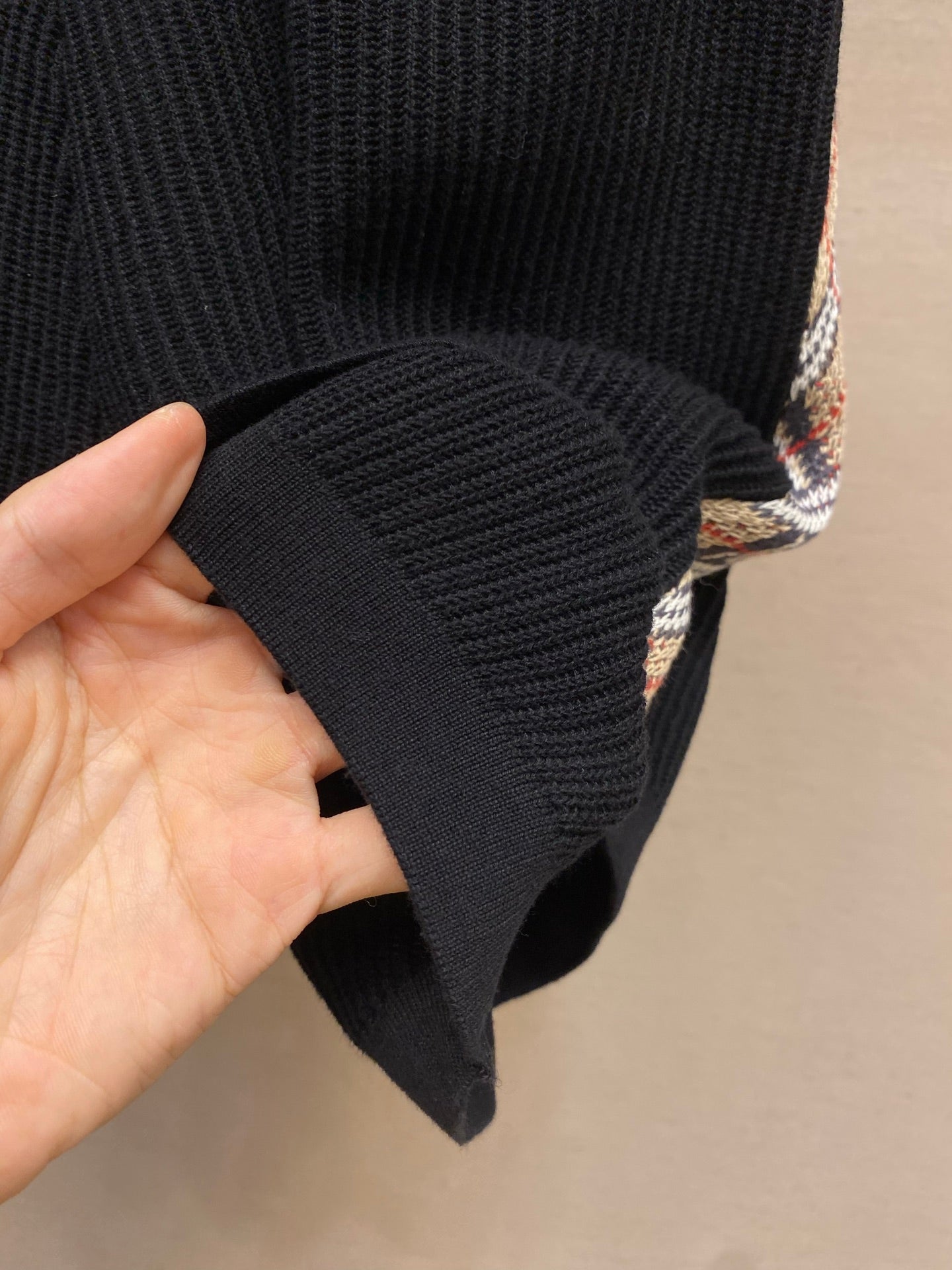 패턴 니트 쇼츠 (Patterned knit shorts)