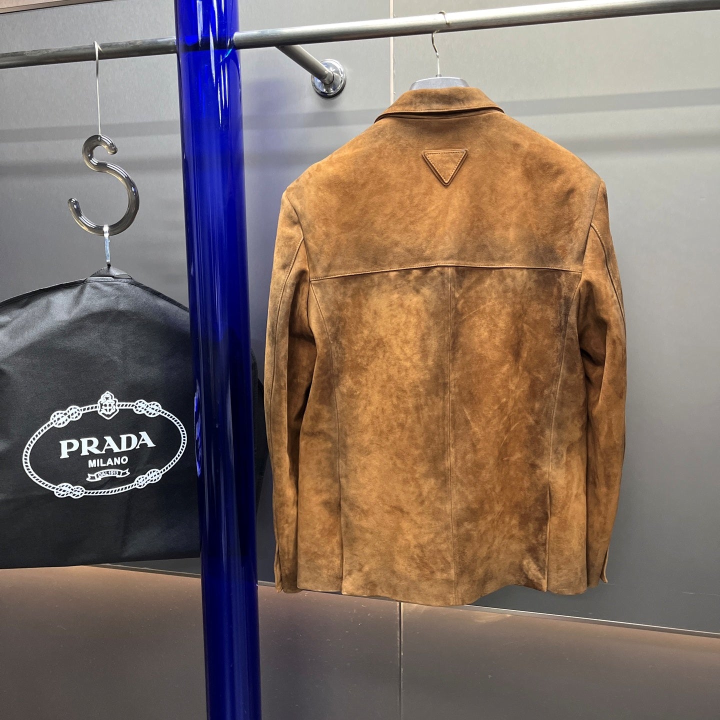 번니시드 가죽자켓 (Burnished leather jacket)