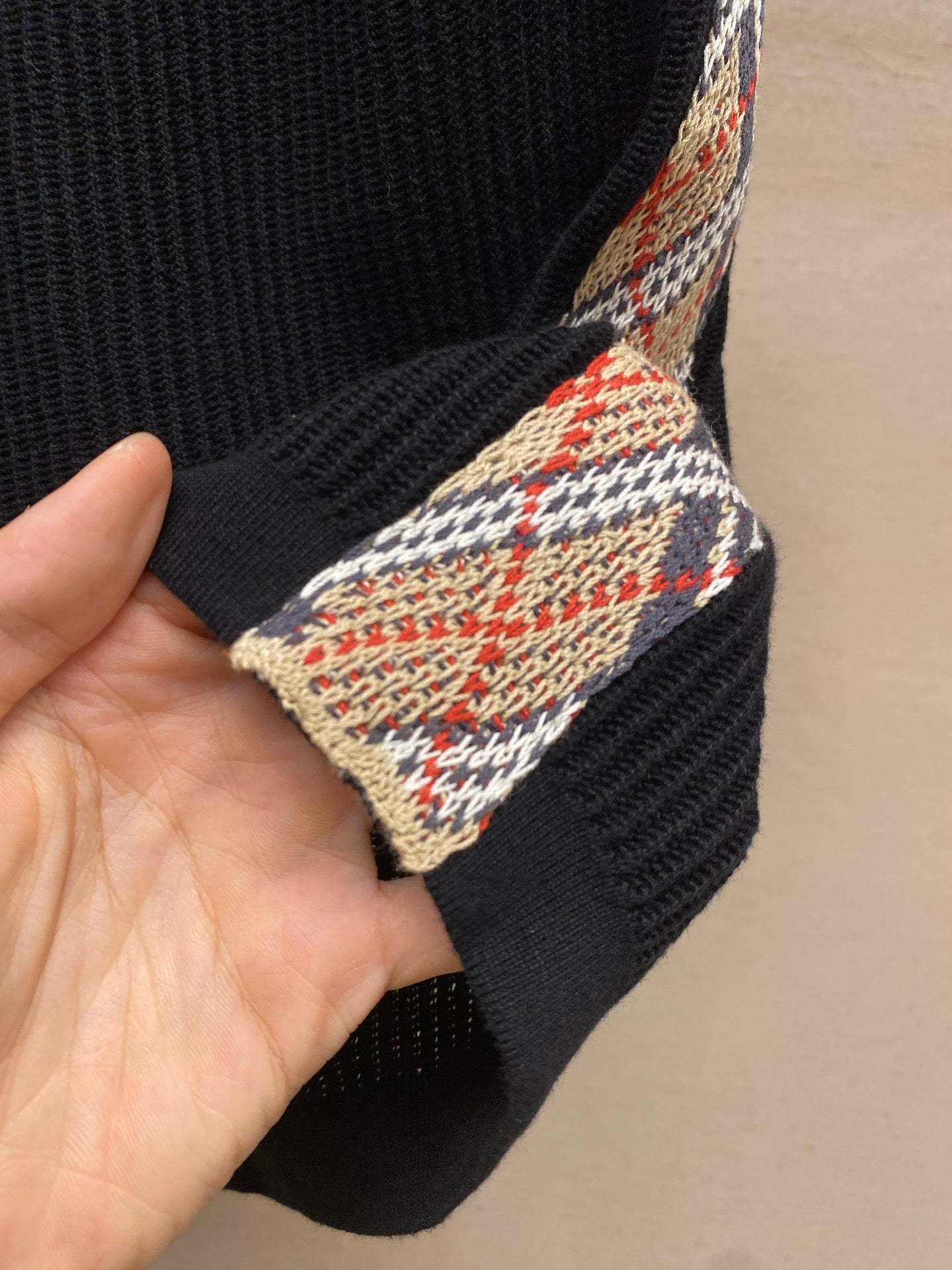 패턴 니트 쇼츠 (Patterned knit shorts)