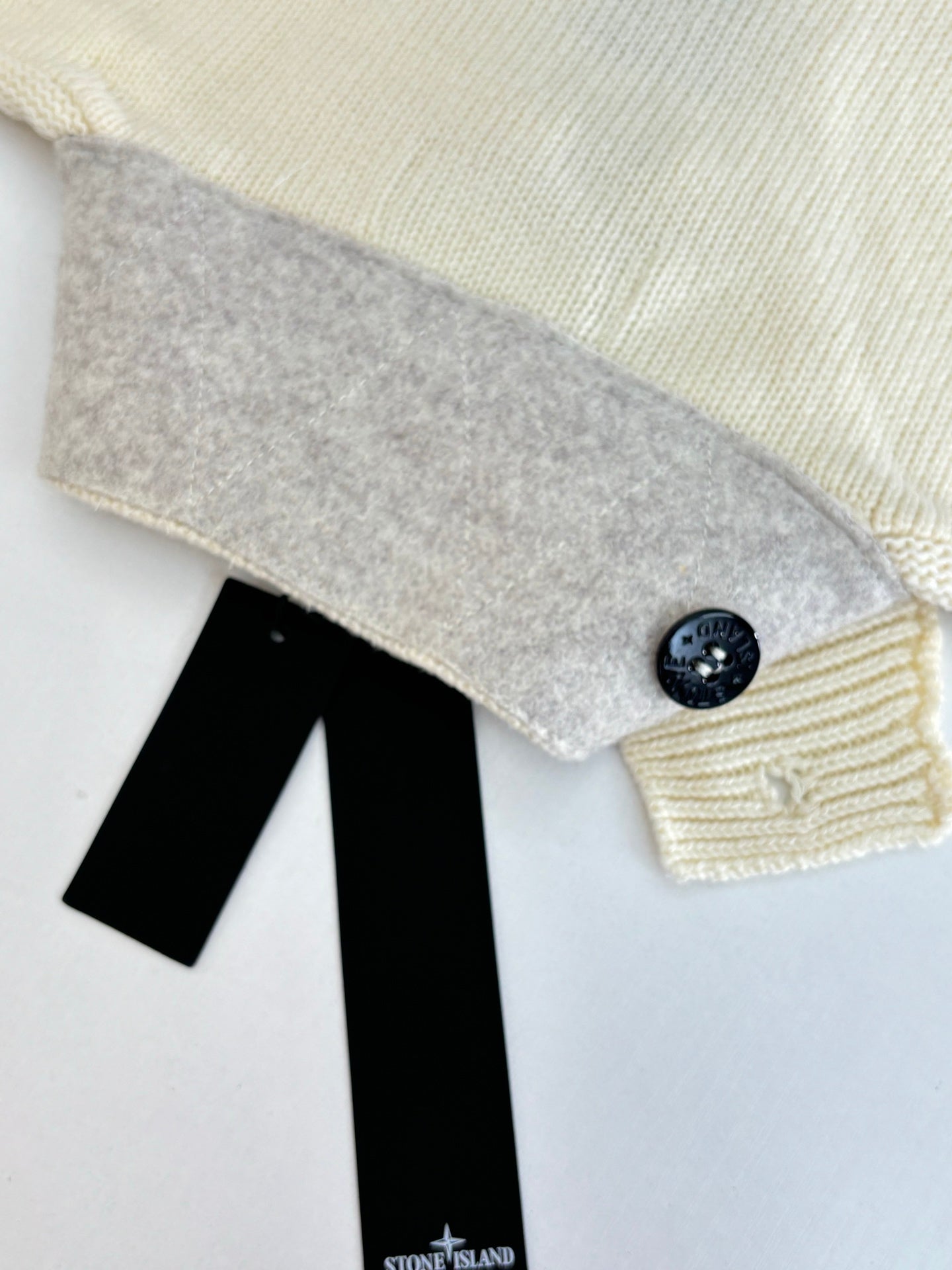 울 니트 집업가디건 (Wool knit zip-up cardigan)