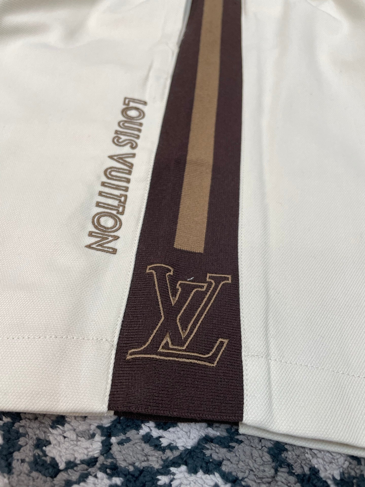 드로스트링 반바지 (Drawstring shorts)