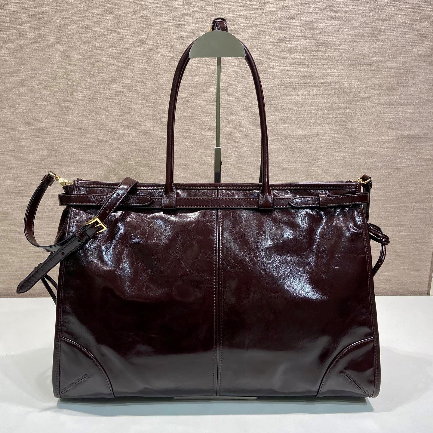 보니 라지 핸드백 (Bonnie Large Handbag)