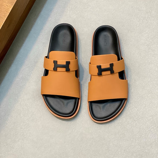 H 버클 샌들 (H buckle sandals)