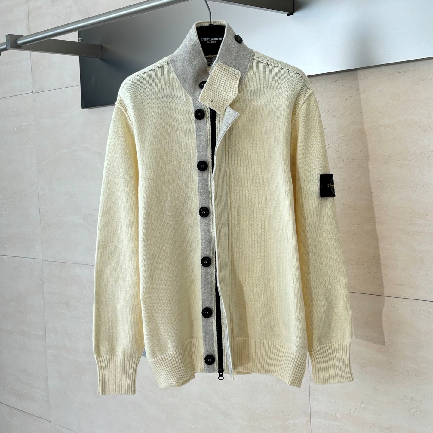 울 니트 집업가디건 (Wool knit zip-up cardigan)