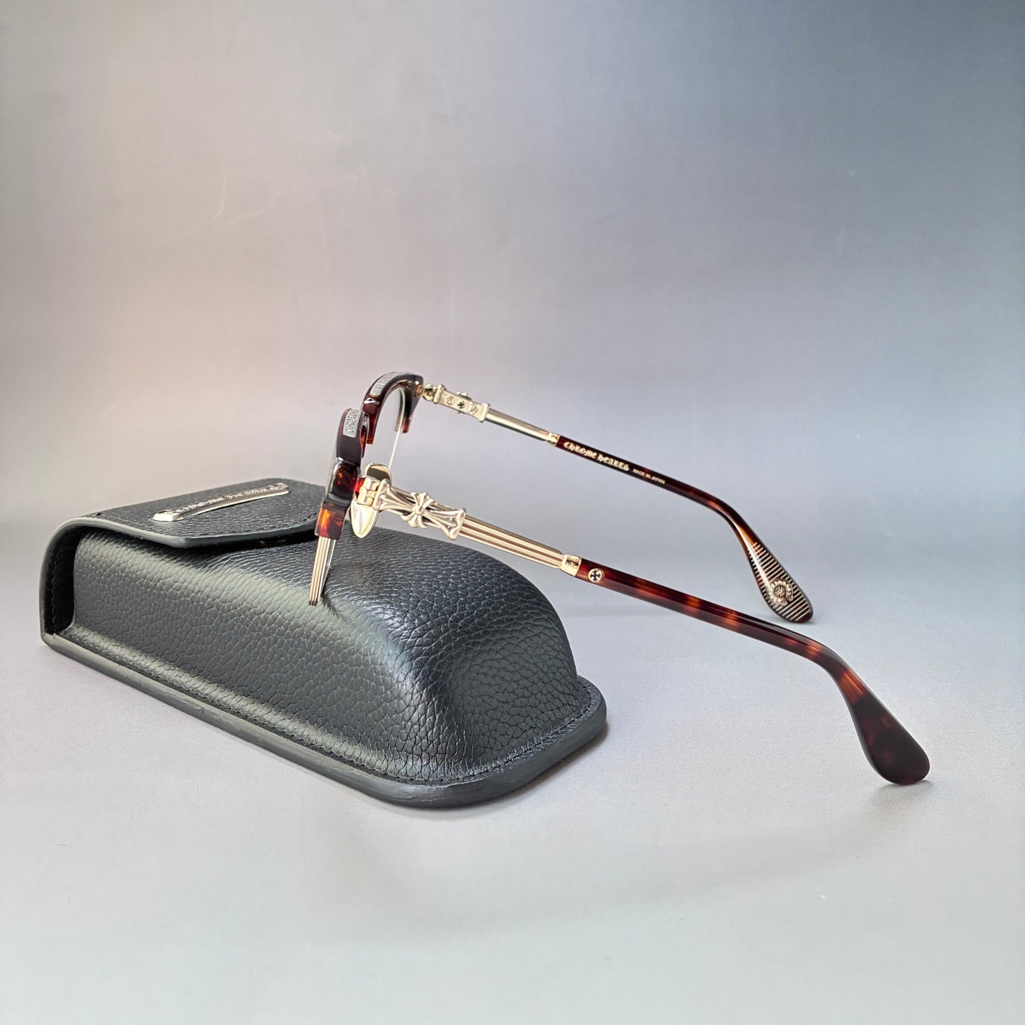 본누아쇠르 안경테 (Bonnoisier glasses)