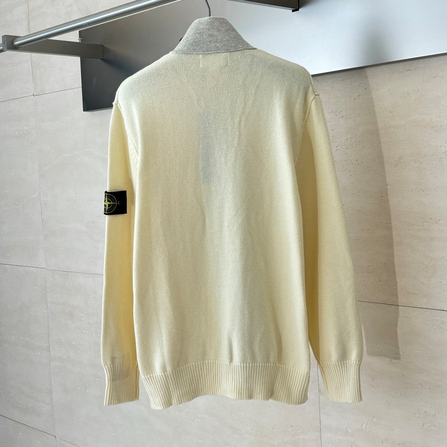 울 니트 집업가디건 (Wool knit zip-up cardigan)