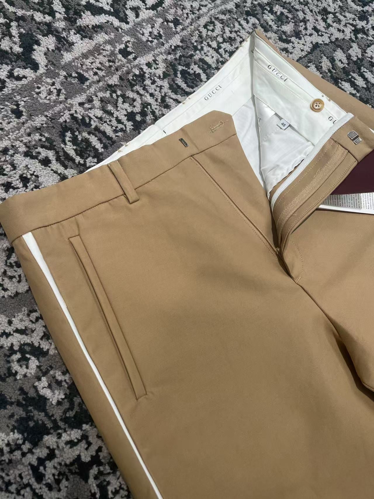 하우스 반바지 (house shorts)