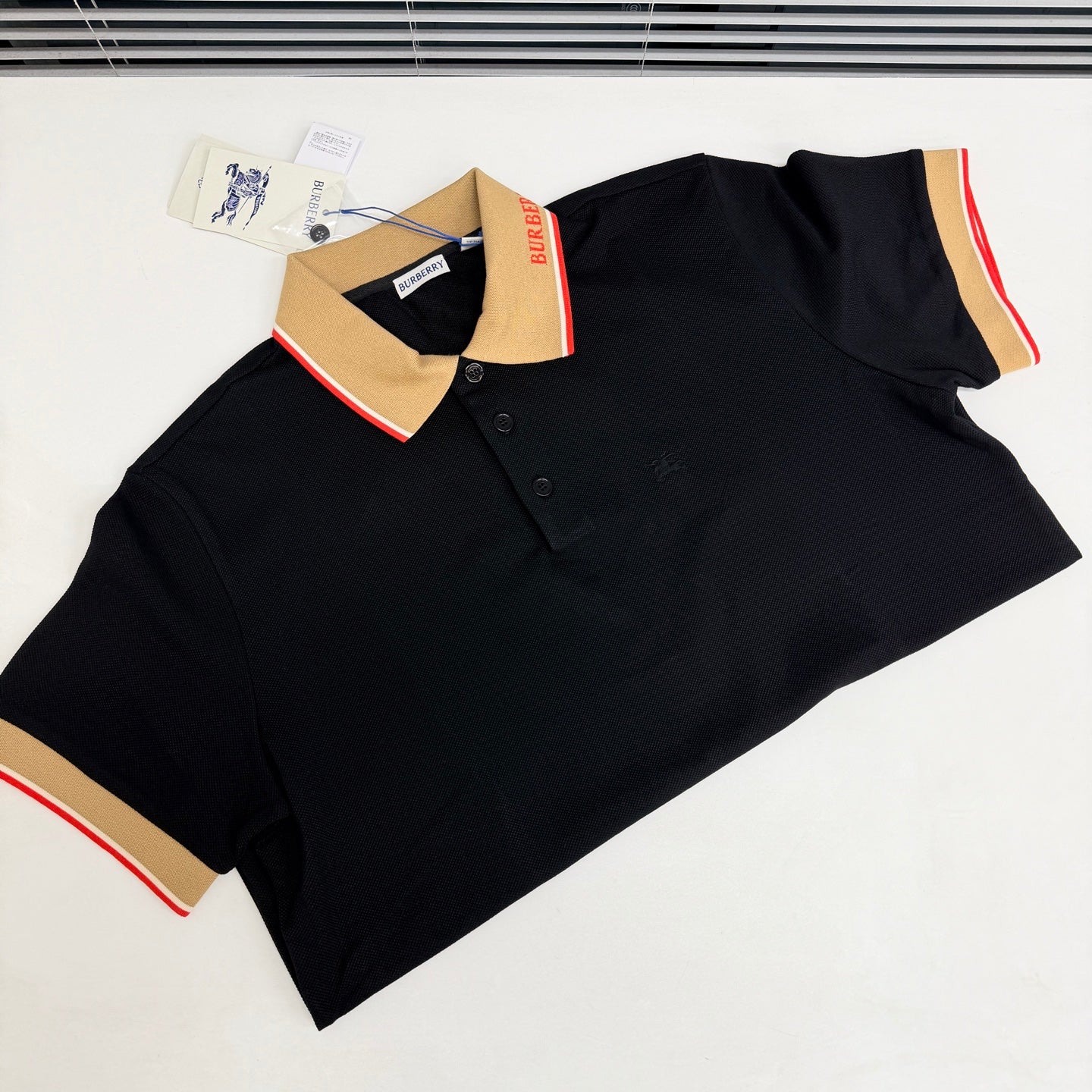 엘라스테인 티셔츠 (Elastane T-Shirt)