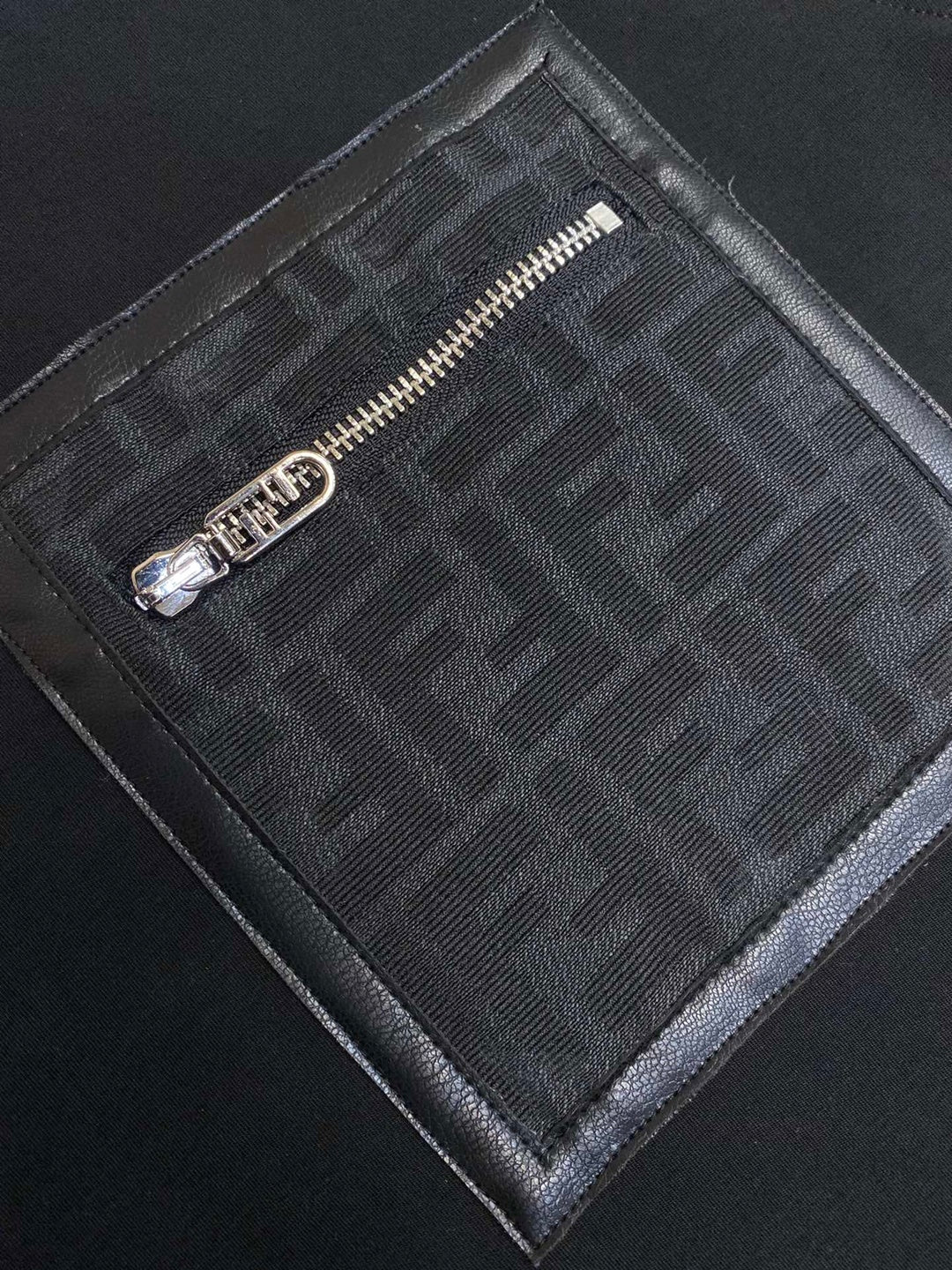 K350 455992.4 라펠 티셔츠