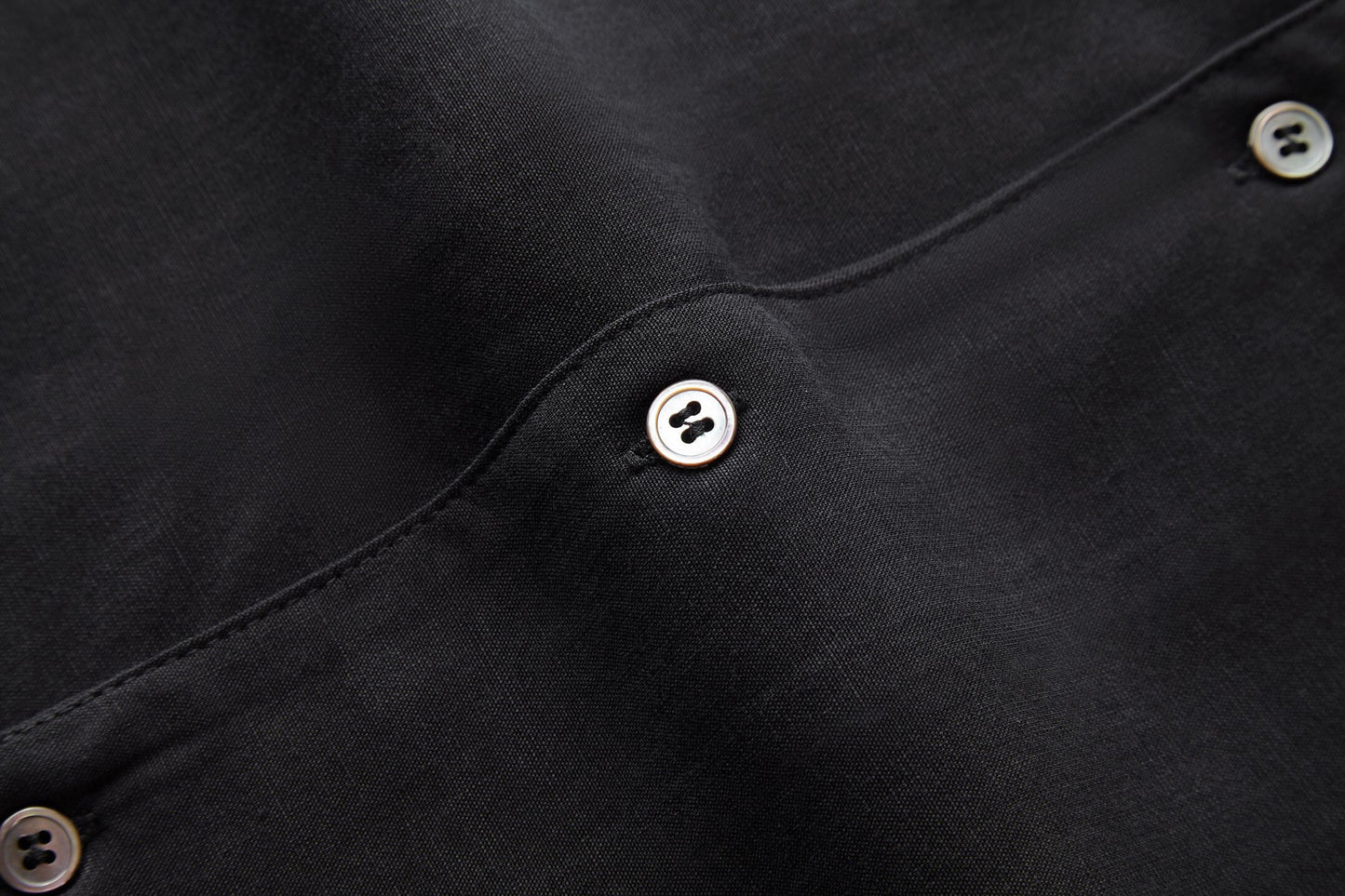자수 반팔셔츠 (embroidered short sleeve shirt)