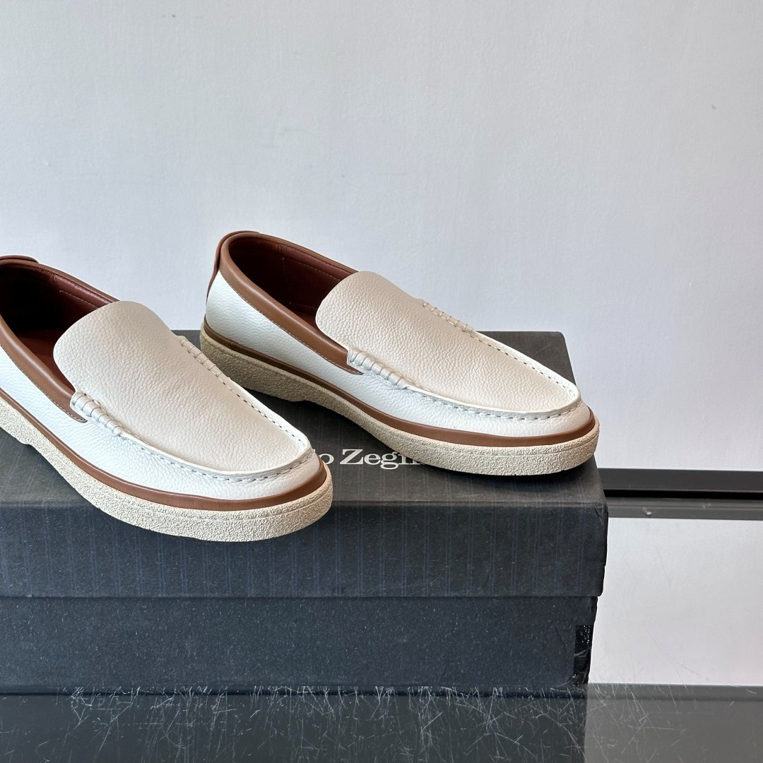 캐주얼 로퍼 (casual loafers)