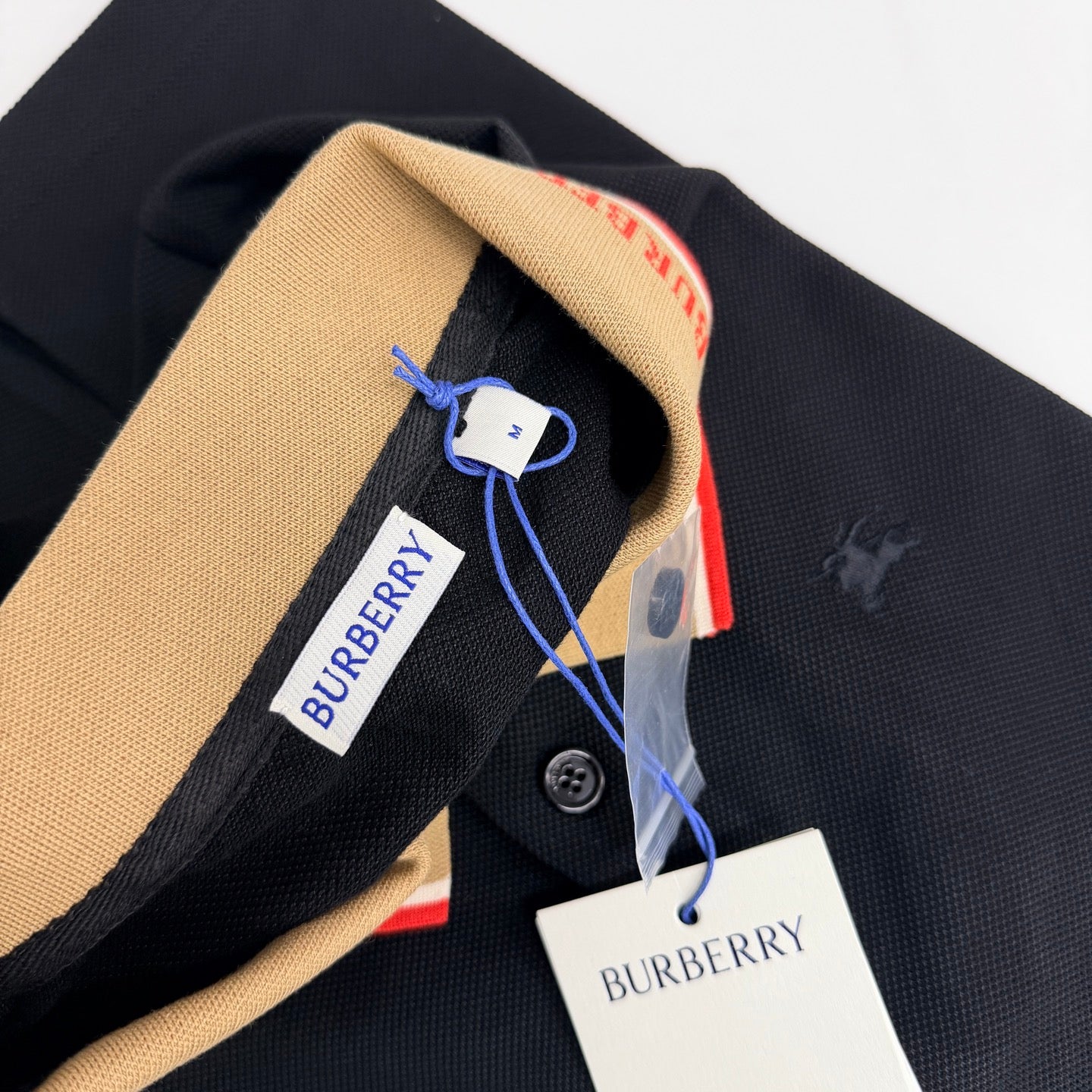 엘라스테인 티셔츠 (Elastane T-Shirt)
