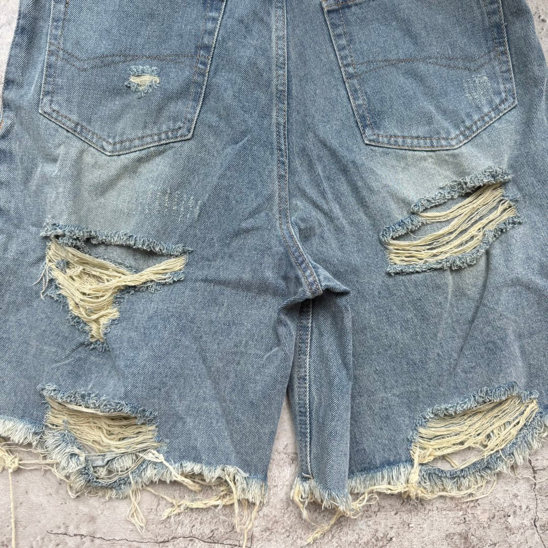 데미지 숏팬츠 (Damage Shorts)