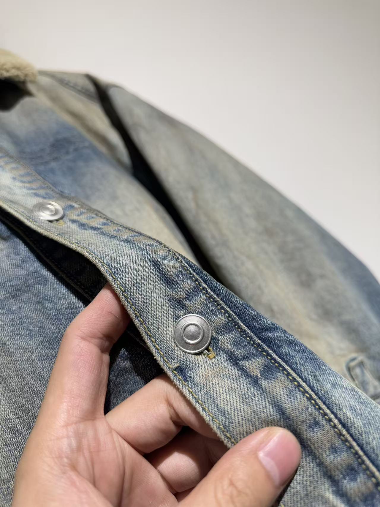 데님 패딩 재킷 (denim padded jacket)