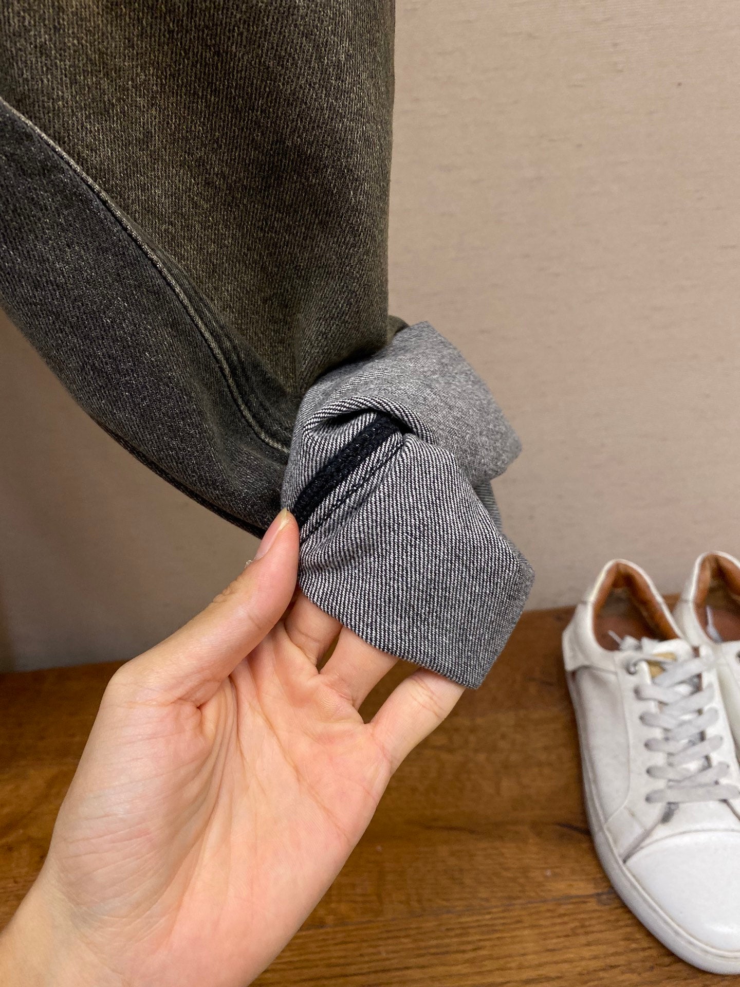 오버다잉 청바지 (overdyed jeans)