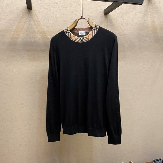 네크라인 니트 (neckline knit)