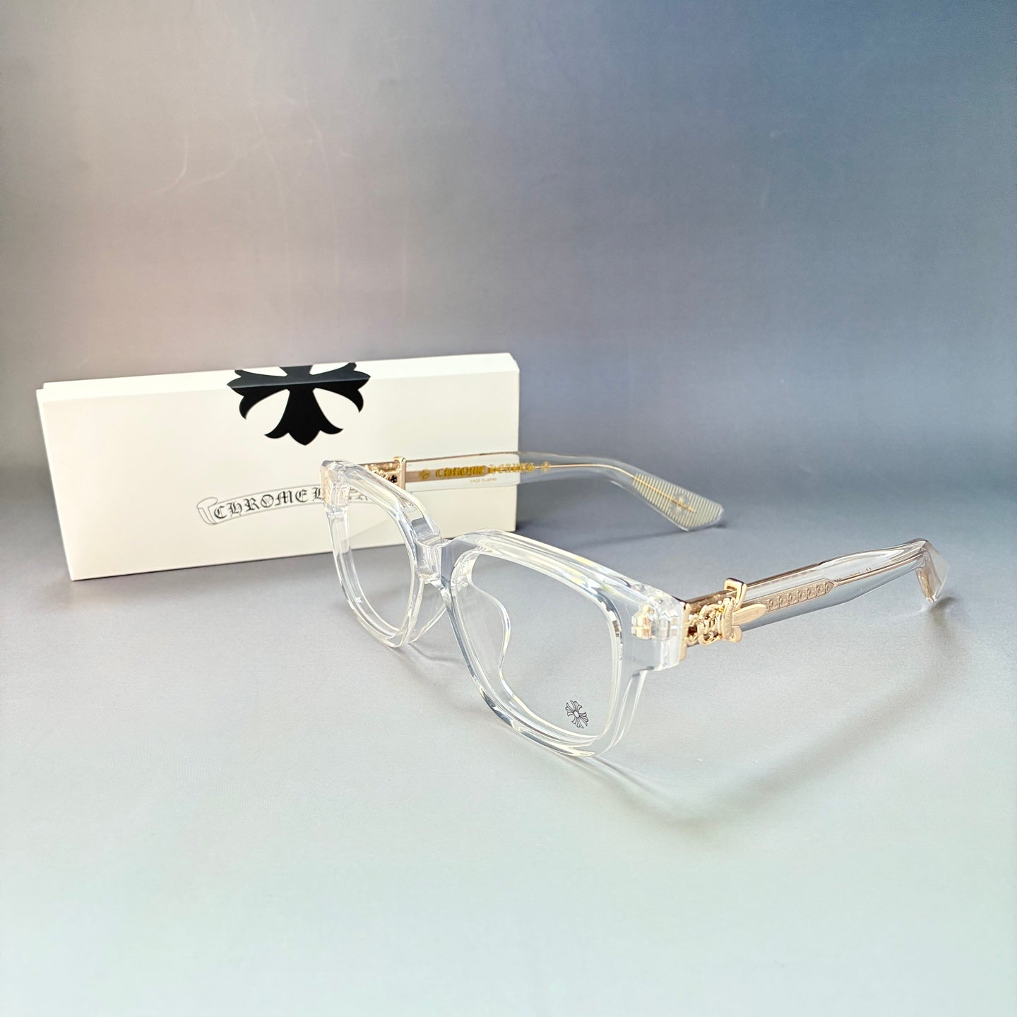 본누아쇠르 안경테 (Bonnoisier glasses)