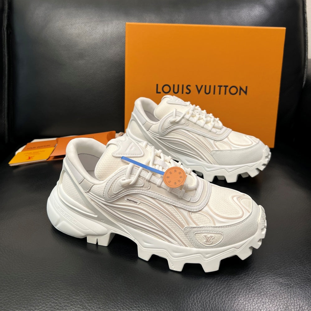 부티크 스포츠 슈즈 (Jet training shoes)