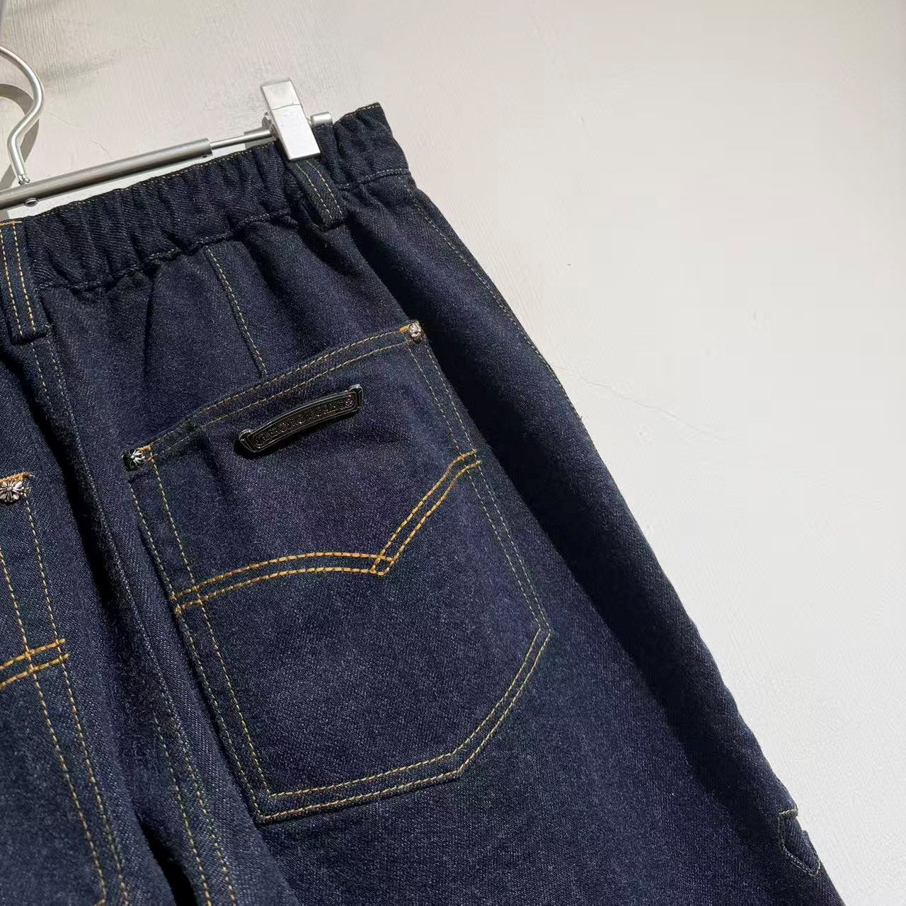 크록스 청바지 (crocs jeans)