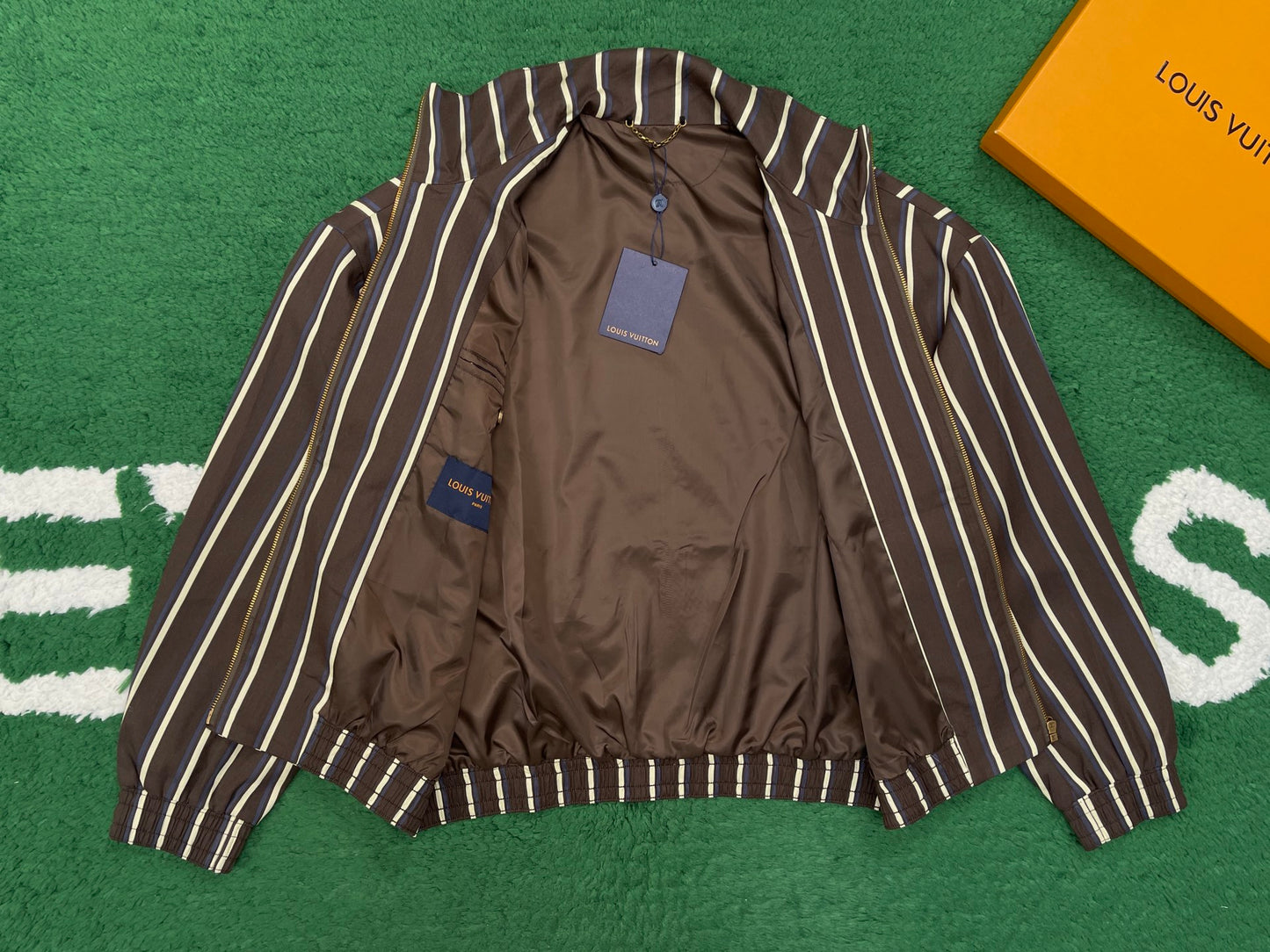 지퍼업 스웨트셔츠 (Zipper sweatshirt)