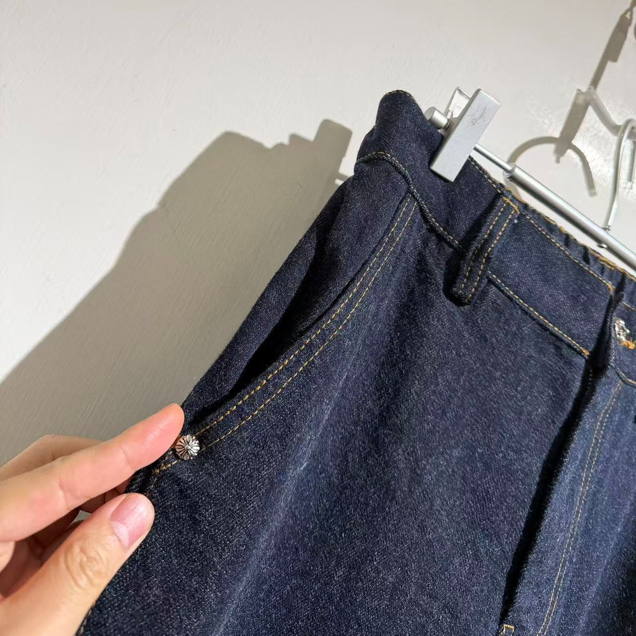 크록스 청바지 (crocs jeans)