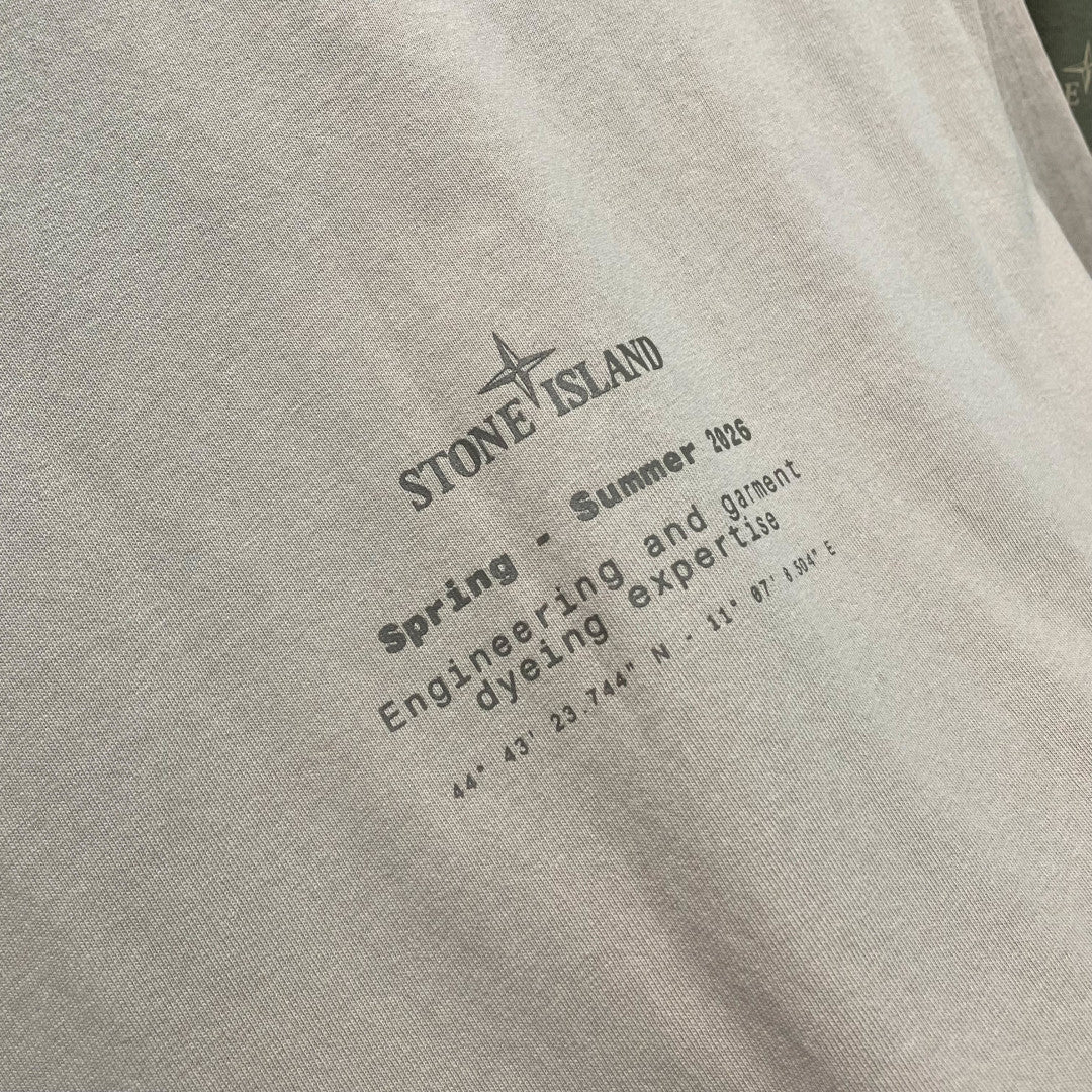 센터 로고 티셔츠 (Center Logo T-Shirt)
