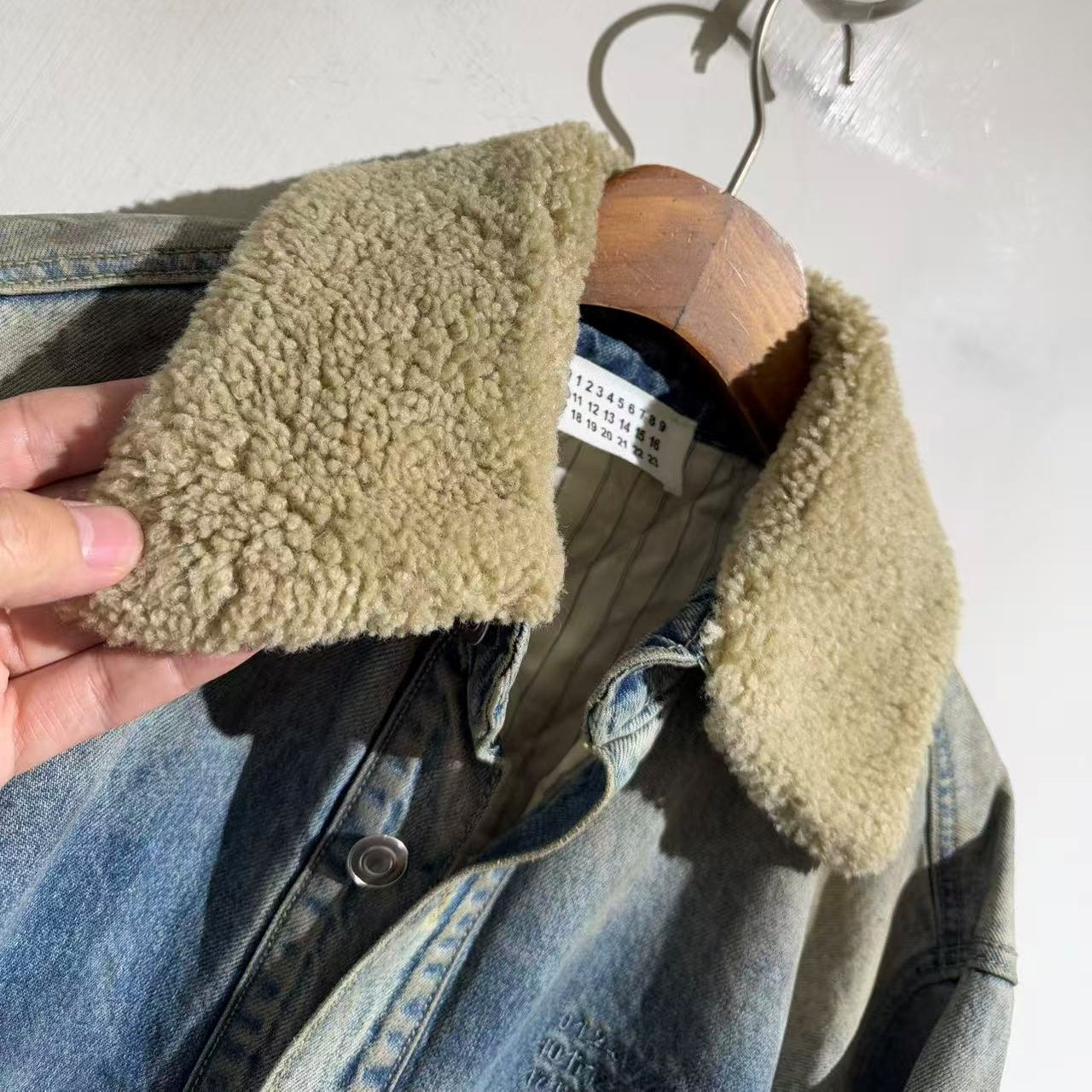 데님 패딩 재킷 (denim padded jacket)