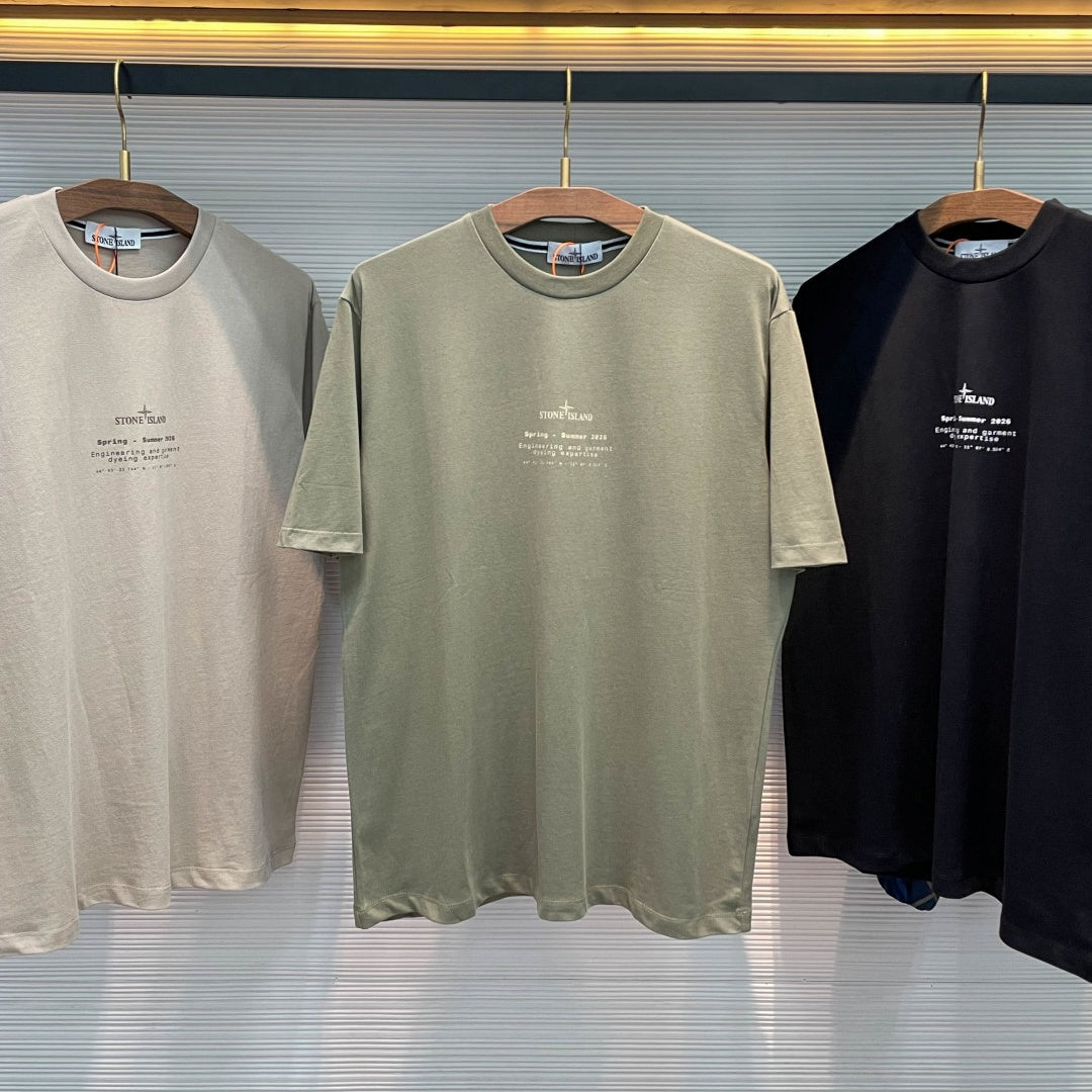 센터 로고 티셔츠 (Center Logo T-Shirt)