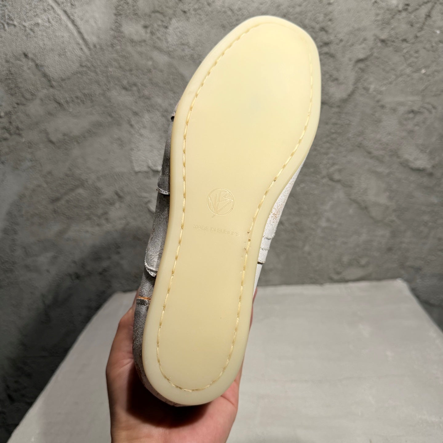 애슬레틱 스니커즈 (Athletic sneakers)