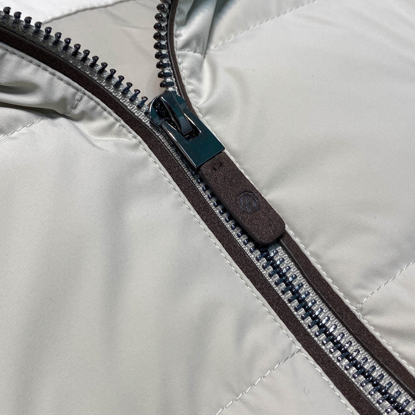 스탠드 칼라 다운 재킷 (stand collar down jacket)