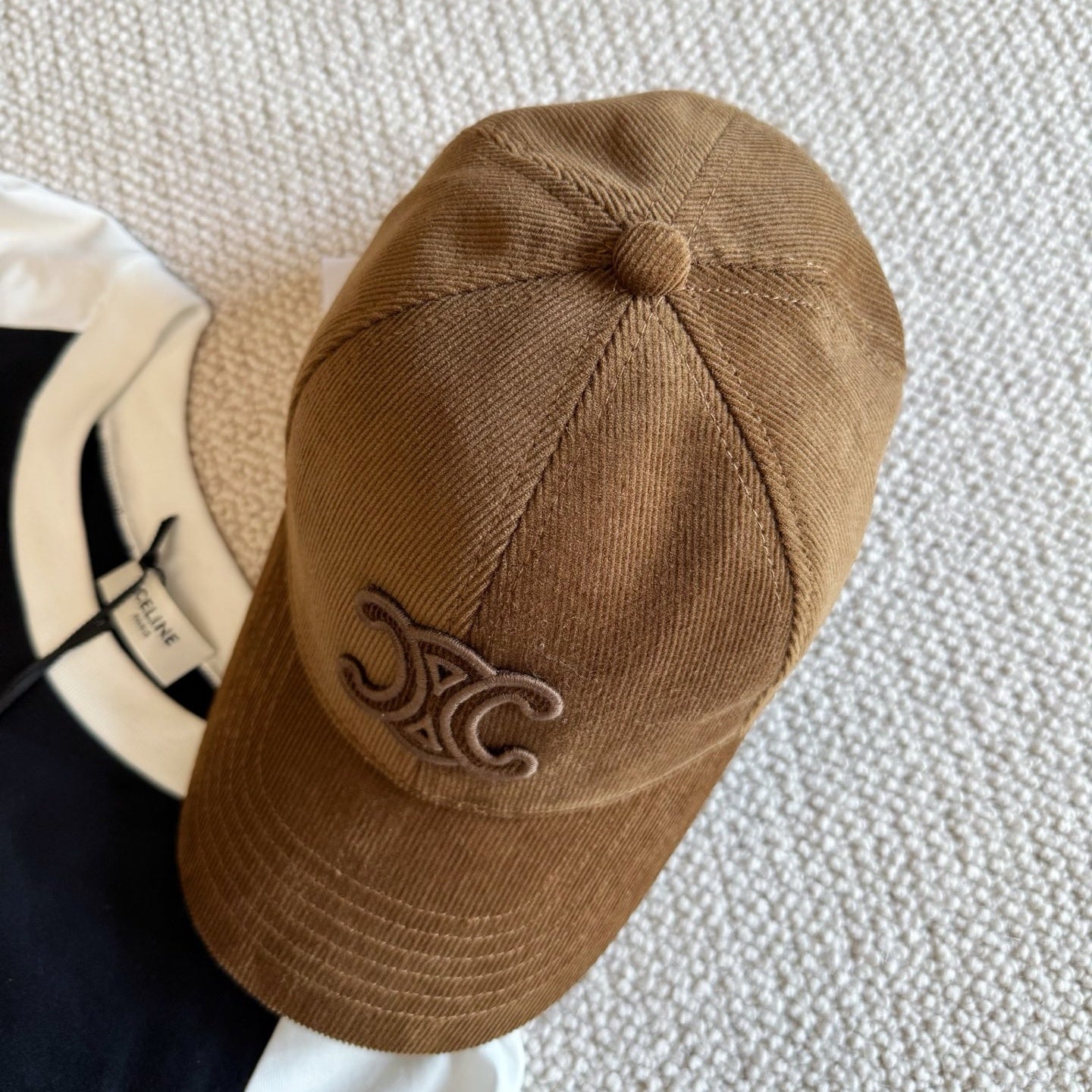 코듀로이 모자 (corduroy hat)