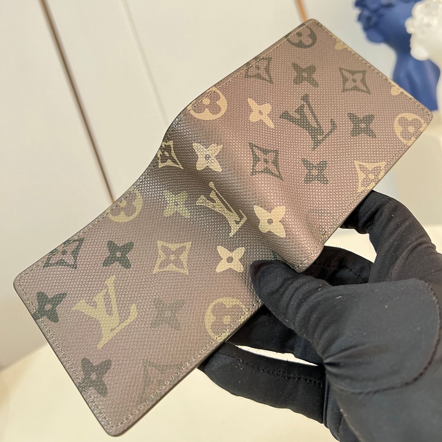 모노그램 반지갑 (monogram bifold wallet)
