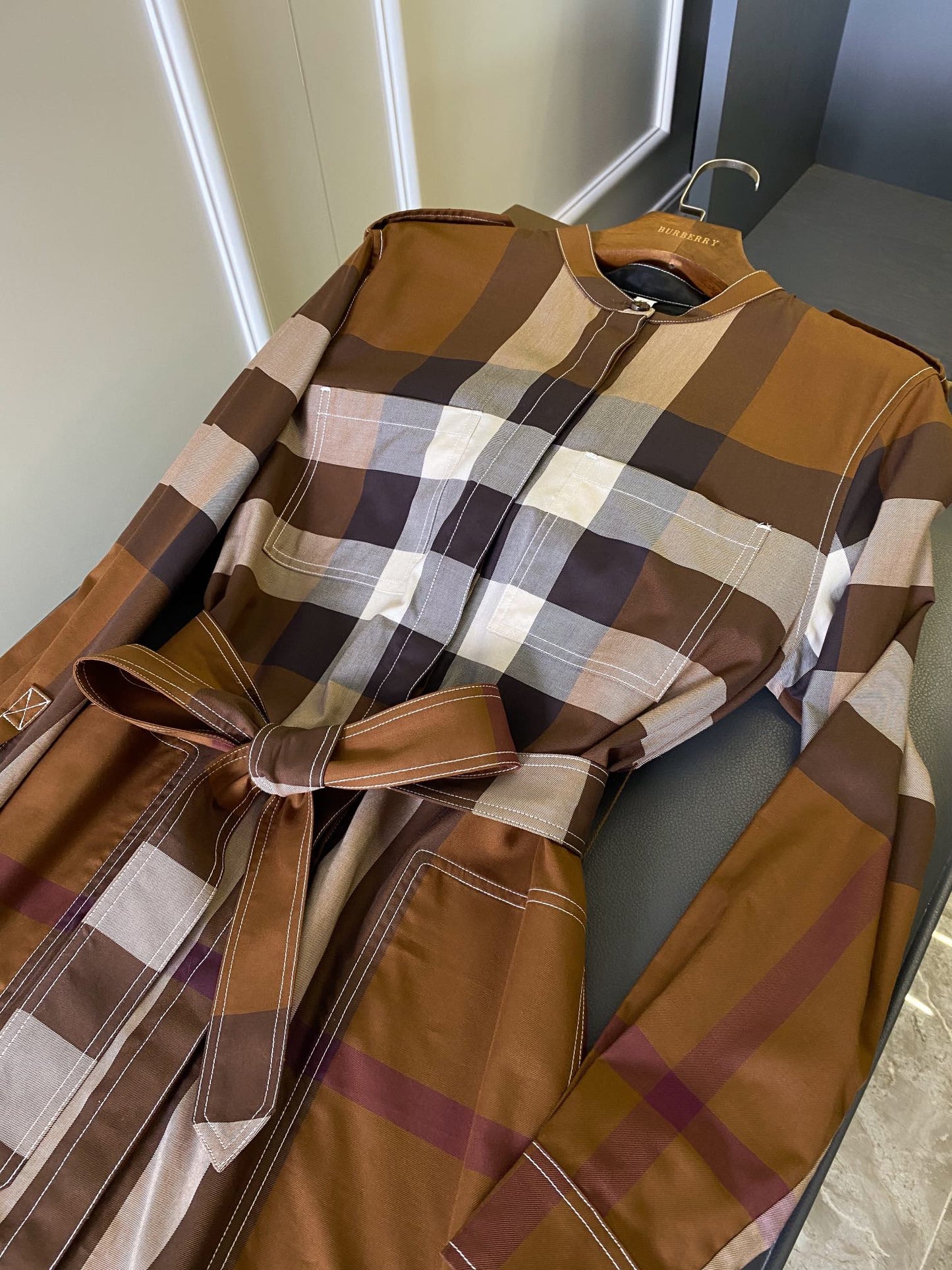 버치 트렌치코트 (Birch trench coat)