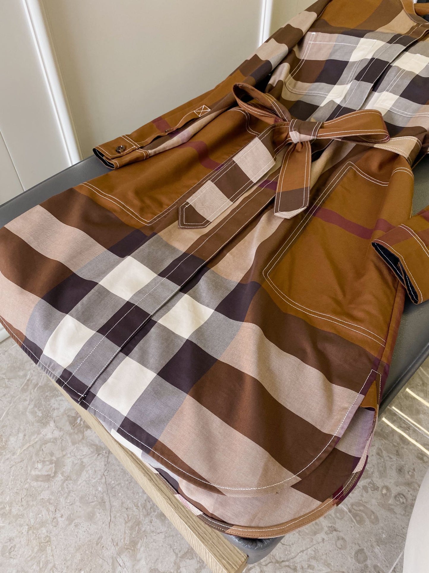 버치 트렌치코트 (Birch trench coat)