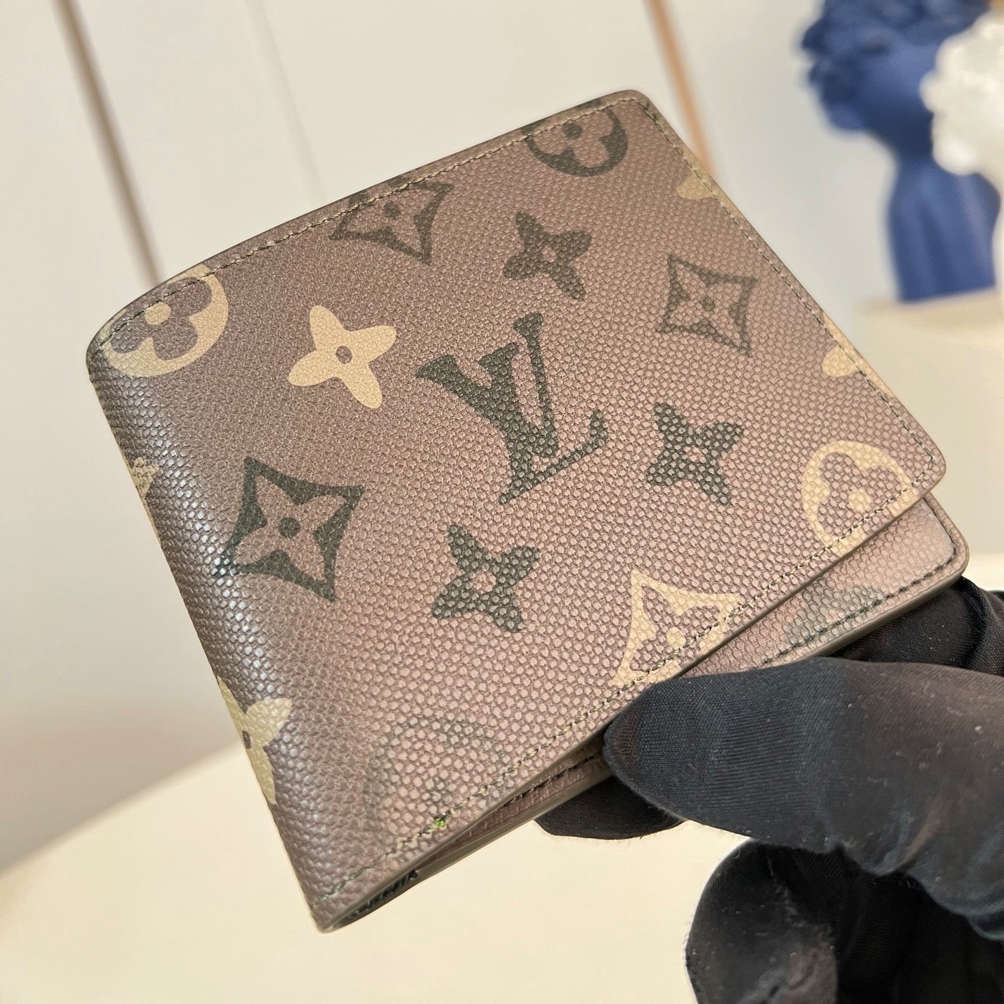 모노그램 반지갑 (monogram bifold wallet)
