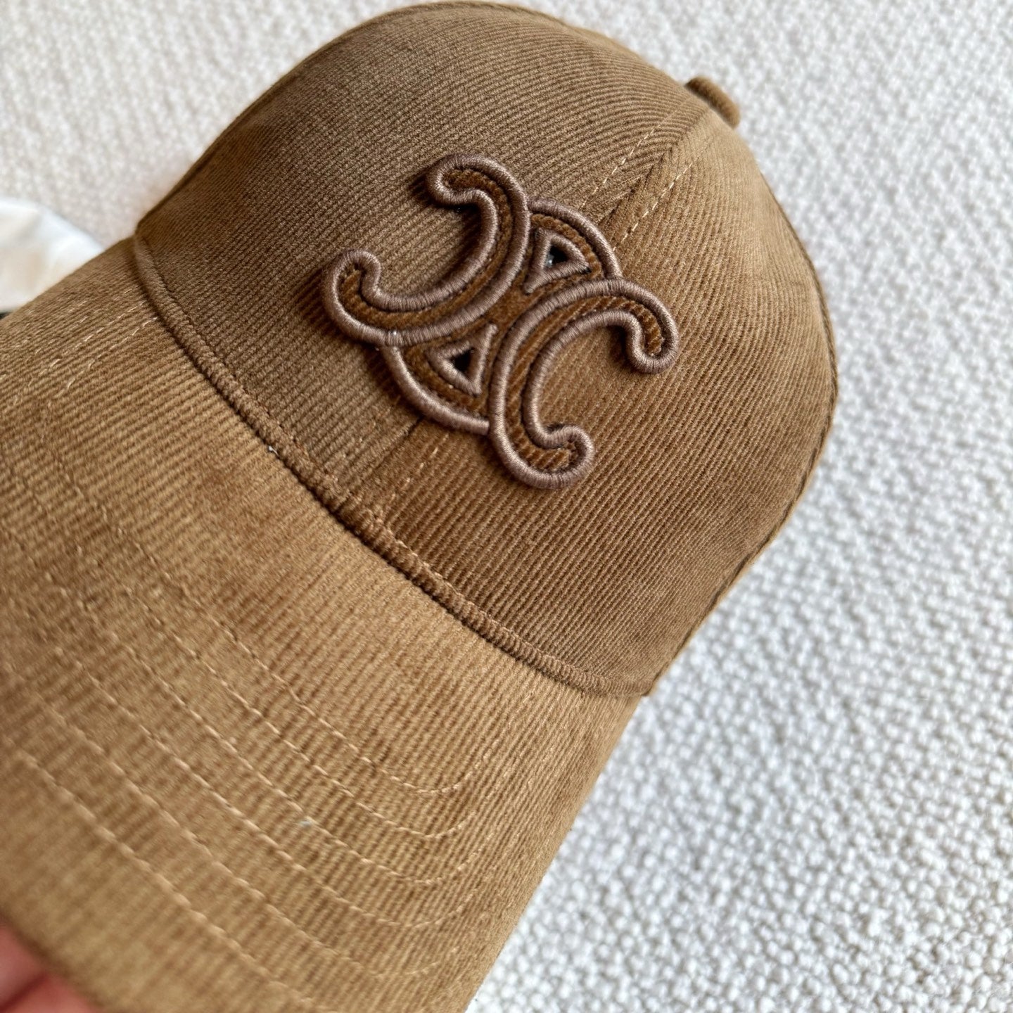 코듀로이 모자 (corduroy hat)