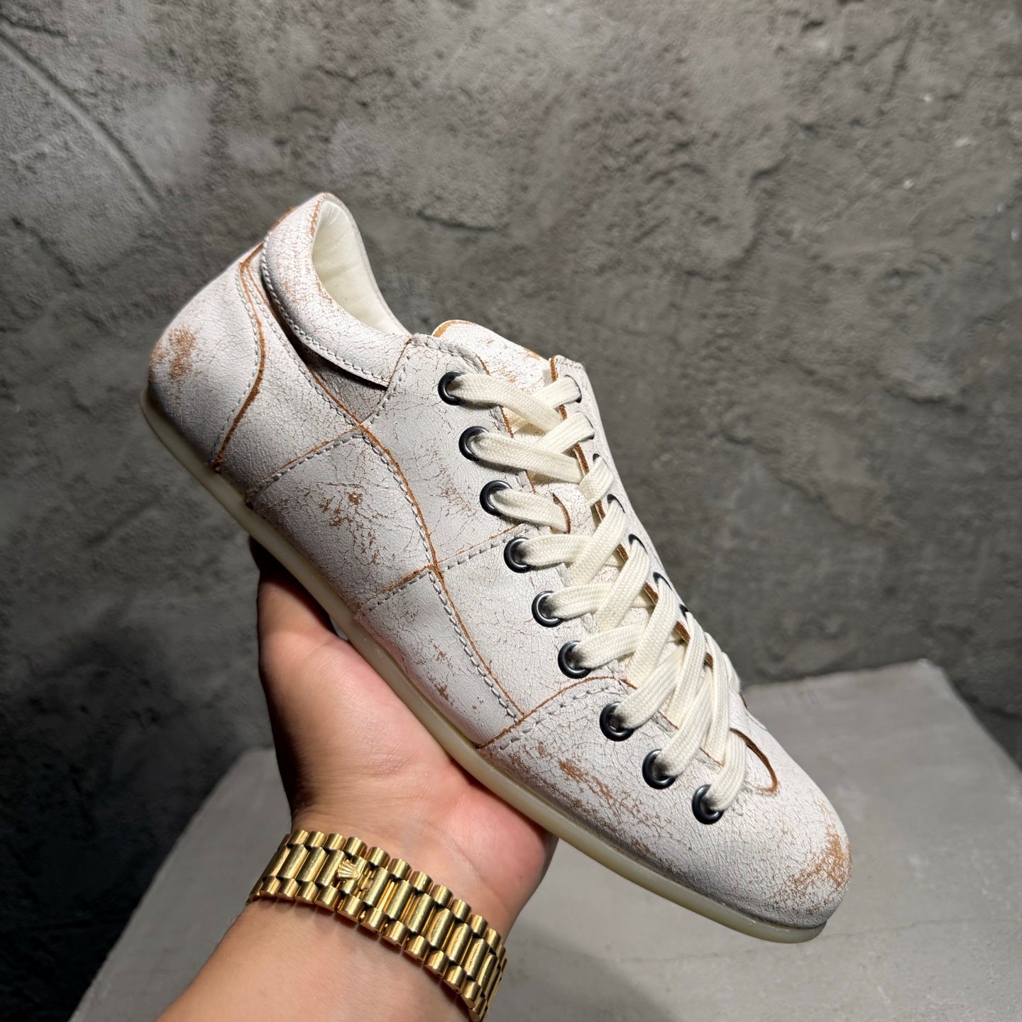 애슬레틱 스니커즈 (Athletic sneakers)