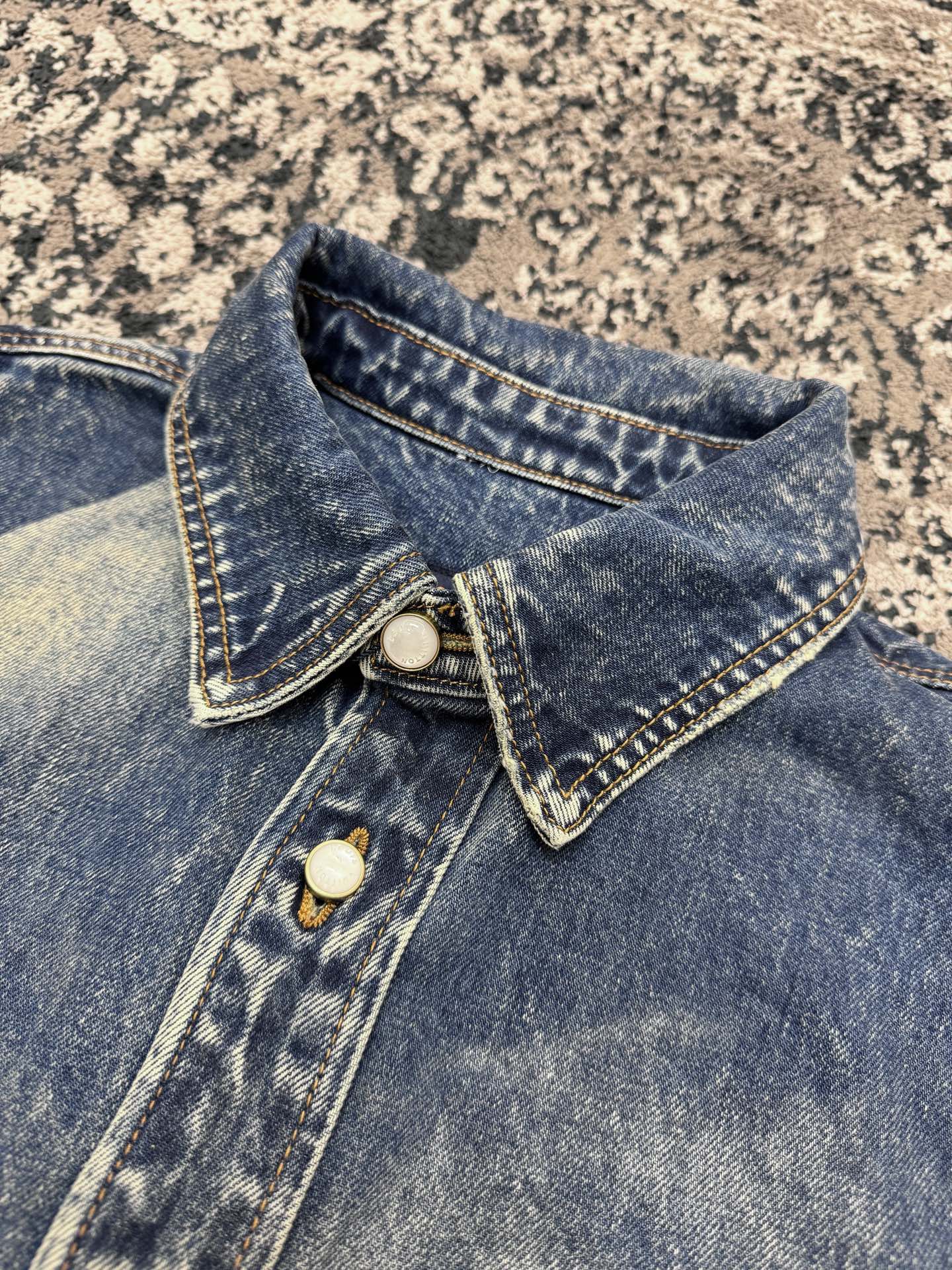 누벅 데님자켓 (nubuck denim jacket)