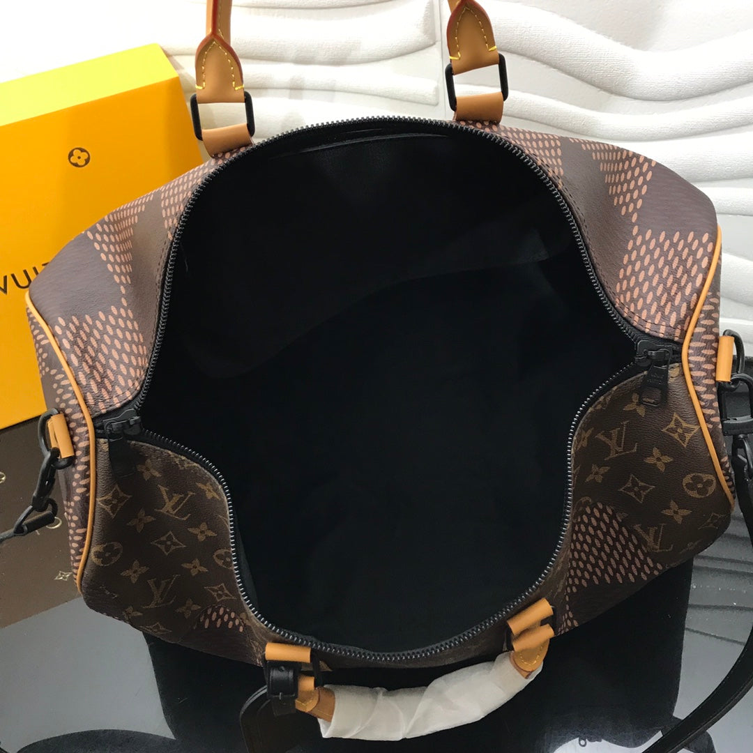 모노그램 니고보스턴백 (Monogram Nigo Backpack)