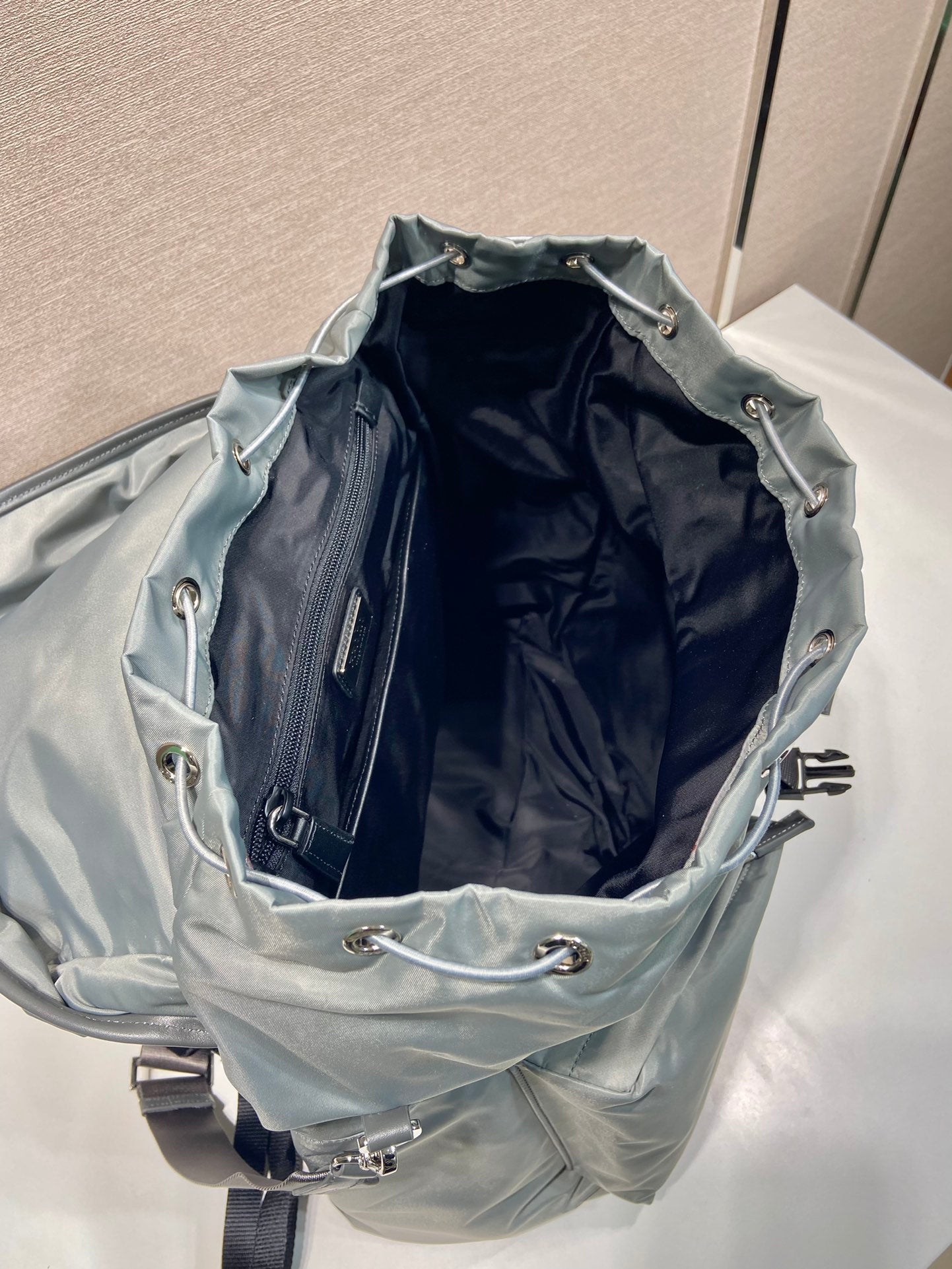 숄더 스트랩 백팩 (shoulder strap backpack)