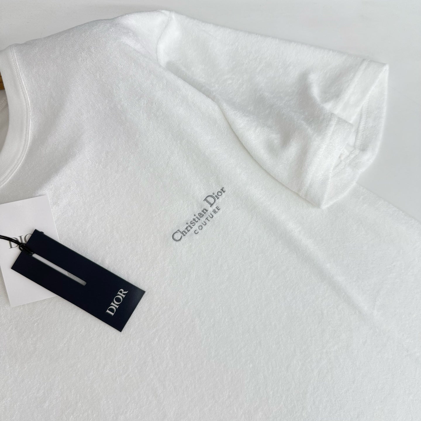 필라멘트 티셔츠 (filament t-shirt)