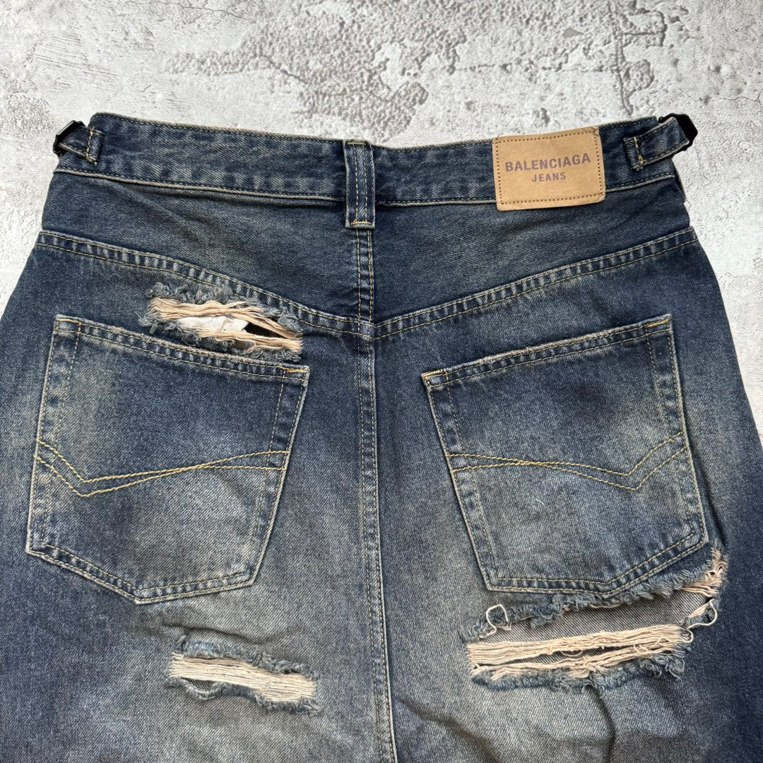 데미지 청바지 (damaged jeans)