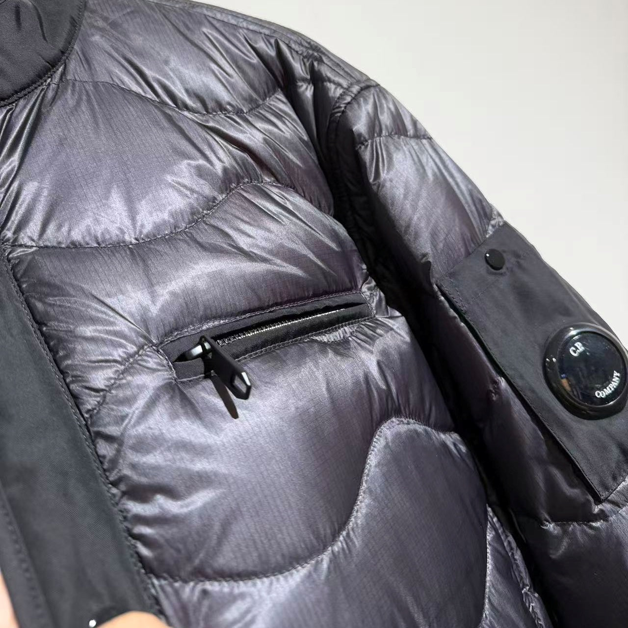 컬러블록 경량 다운 재킷 (Colorblock lightweight down jacket)