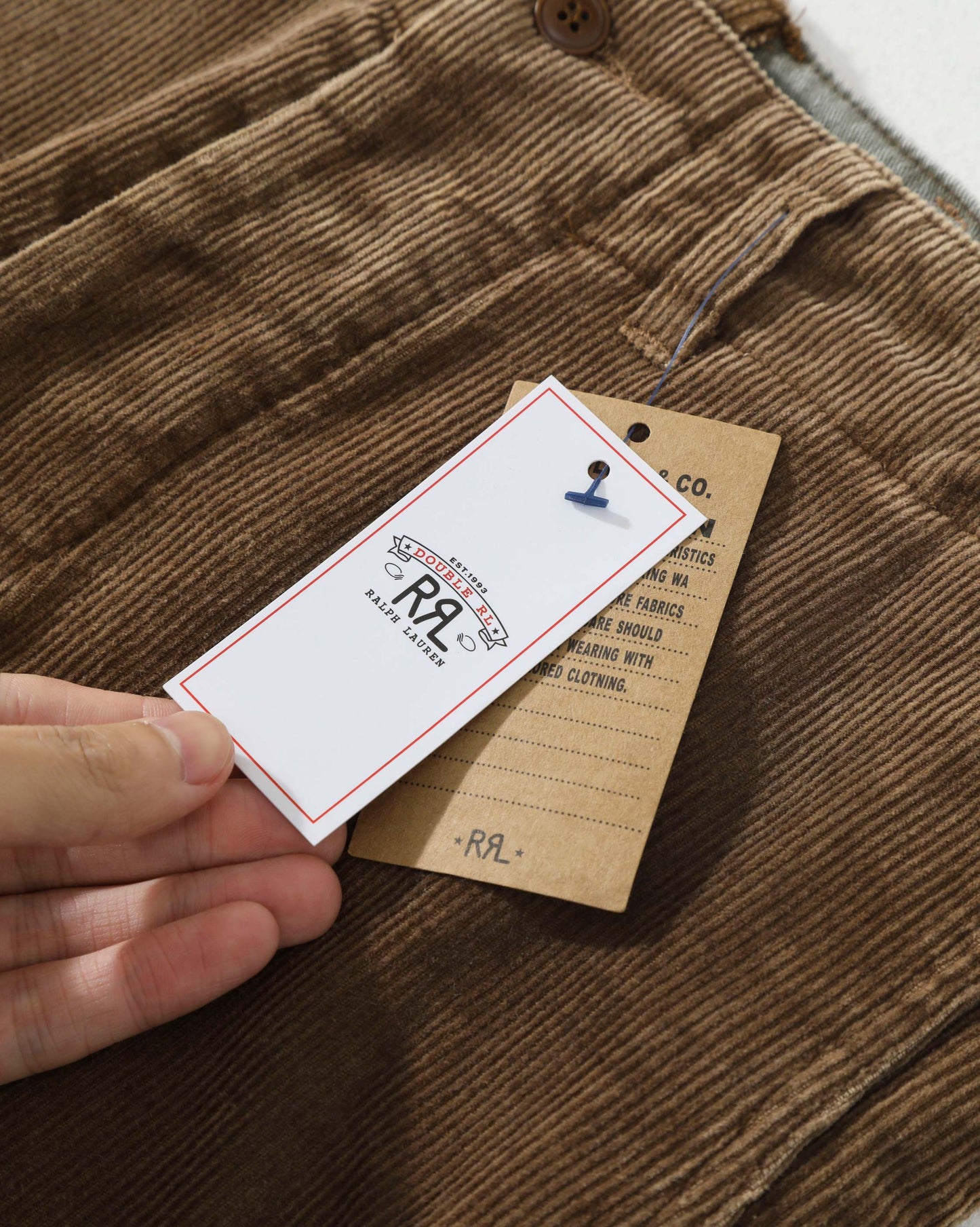 코듀로이 팬츠 (corduroy pants)