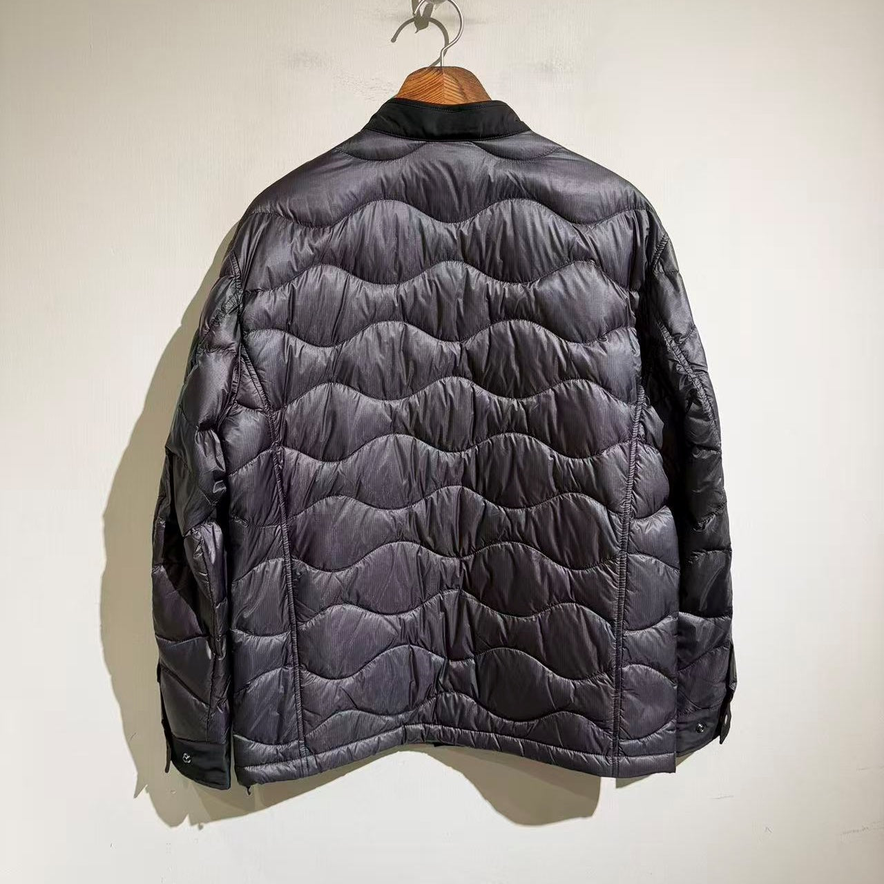 컬러블록 경량 다운 재킷 (Colorblock lightweight down jacket)